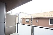バルコニーからの景色です！圧迫感がないので暮らしやすい♪