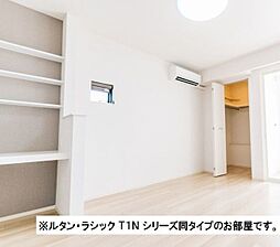 タウンハウス 102 1階1Kのリビング/ダイニング