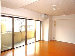 東京メトロ日比谷線 広尾駅 徒歩7分の賃貸マンション 3階1LDKのリビング/ダイニング