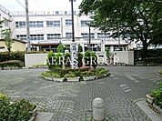 足立区立興本中学校 865m
