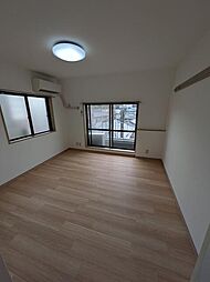 プラムハイツ 4階ワンルームのリビング/ダイニング