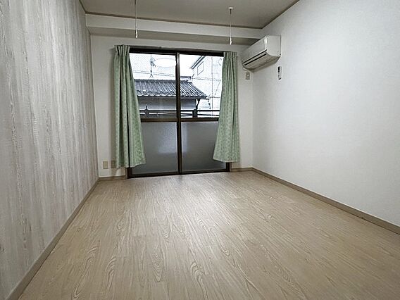 エクセレンス・K・R_内装_0