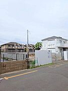 建設中