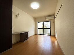 カレッジテラス 1階1Kのリビング/ダイニング