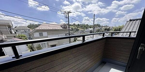 detached 東京都多摩市連光寺１丁目25-39

地図を見る