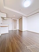 照明付きで明るいお部屋です♪♪