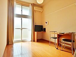 レオパレスエキノックスB棟 107 1階1Kのリビング/ダイニング