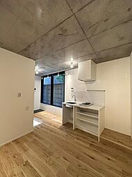 trias283 1階ワンルームのリビング/ダイニング