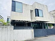 桐朋学園大学音楽学部附属調布図書館 616m