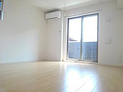 ラスターポイントVI 1階ワンルームのリビング/ダイニング