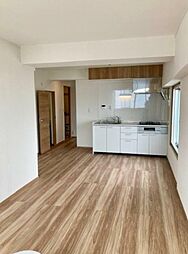 ニッコンビル 1階3LDKのリビング/ダイニング