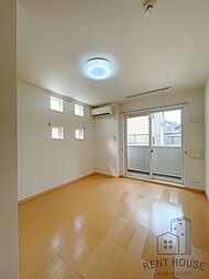 シャロル　III 1階1Kのリビング/ダイニング