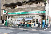 ローソンストア100立川高松町店 288m
