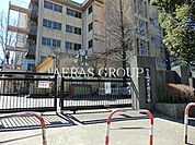 松戸市立河原塚小学校 215m