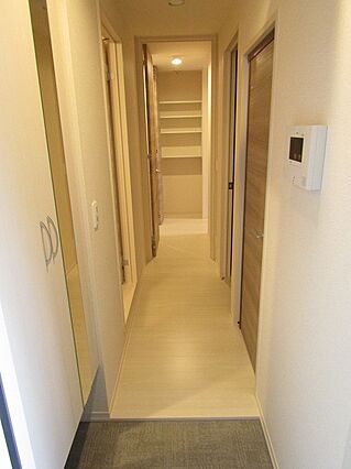 イズミ金岡_内装_6