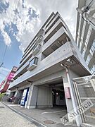 スタイリッシュな建物です^^