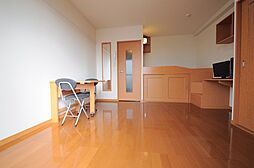 レオパレスシュッドカルチェIII(34289) 201 2階1Kのリビング/ダイニング