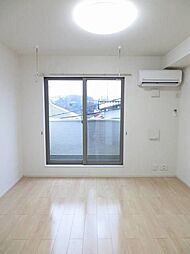 多摩都市モノレール 程久保駅 徒歩5分の賃貸アパート 2階1Kのリビング/ダイニング