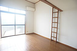 スカイコート 102 1階ワンルームのリビング/ダイニング