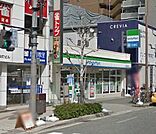 ファミリーマート南森町駅前店 197m