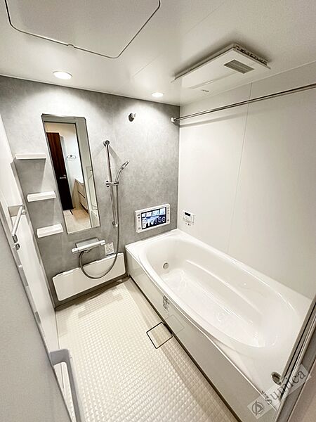 画像21:浴室テレビ・1坪サイズの大きいバスルームです♪♪