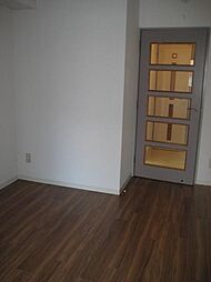 ロジェ・ヌワール 3階1DKのリビング/ダイニング