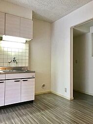 ウィング・テン B102 1階2DKのリビング/ダイニング