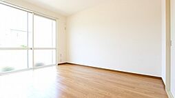 メゾン小町 2階2LDKのリビング/ダイニング