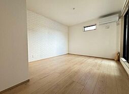 Ｏｕｒｓ Ｌａｖａｎｄｅ 2階1Kのリビング/ダイニング