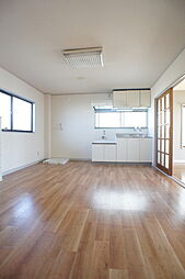 パルテール新百合丘 201 2階2DKのリビング/ダイニング