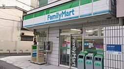ファミリーマート六本木三丁目店 623m