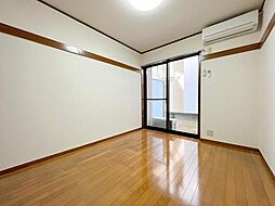 ハイムすみれII 1階ワンルームのリビング/ダイニング