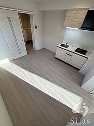 阪急京都本線 相川駅 徒歩14分の賃貸マンション 4階1LDKのリビング/ダイニング