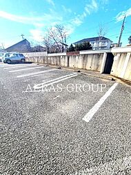 4 / 8