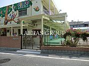 黒川幼稚園 84m