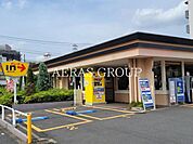 デニーズ高井戸店 83m