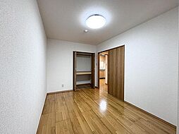 パークサイド冨居ＩＩ 103 1階2LDKのリビング/ダイニング