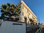 三ツ木地区図書館 947m