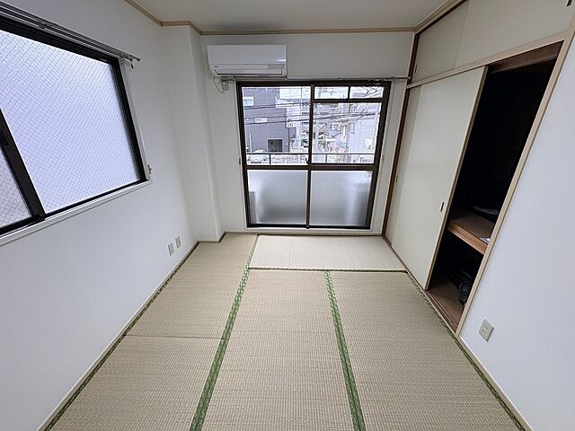 寝室