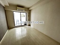 ラヴ神戸三宮 8階1Kのリビング/ダイニング