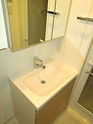 同建物内の写真を掲載しており、実際の部屋とは異なる場合がございます。