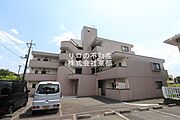 丈夫で安心の鉄筋コンクリート造マンションです☆