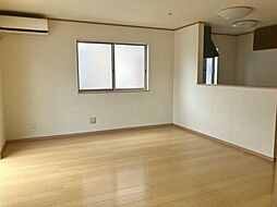 磯部戸建 1 4LDKのリビング/ダイニング