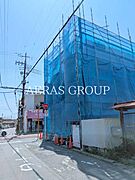 建設中