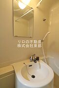 洗面ボウルと鏡もございます☆