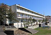三郷小学校