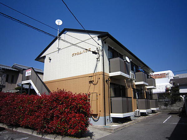 ヴァルムハウス ｜徳島県鳴門市撫養町立岩字四枚(賃貸アパート1K・2階・29.44㎡)の写真 その1