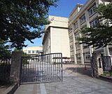 花山中学校まで200m