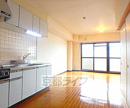 JR片町線(学研都市線) 津田駅 徒歩4分の賃貸マンション 4階2LDKのリビング/ダイニング