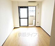 明るいお部屋です